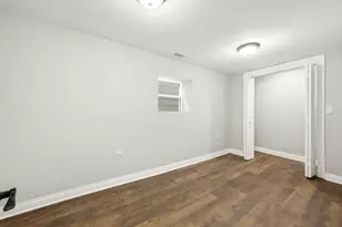 8418 S Essex Ave, Chicago, IL 60617 - Photo 38