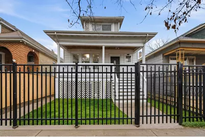 8418 S Essex Avenue, Chicago, IL 60617 - Photo 2