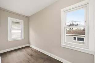 8418 S Essex Ave, Chicago, IL 60617 - Photo 26
