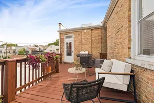 2570 W Lyndale St, Chicago, IL 60647 - Photo 12