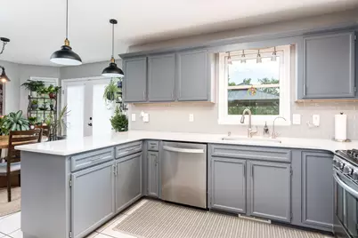 6645 Queenanns Way, South Beloit, IL 61080 - Photo 20