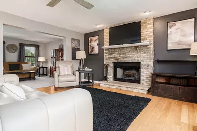 6645 Queenanns Way, South Beloit, IL 61080 - Photo 12
