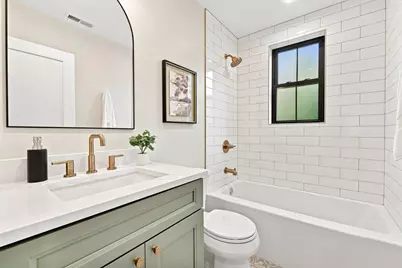 3072 N Avers Avenue, Chicago, IL 60618 - Photo 24