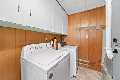 915 W Lincoln Avenue, Belvidere, IL 61008 - Photo 16
