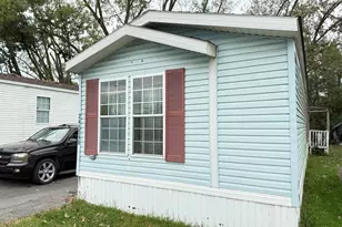 1712 S Dixie Hwy, Crete, IL 60417 - Photo 1