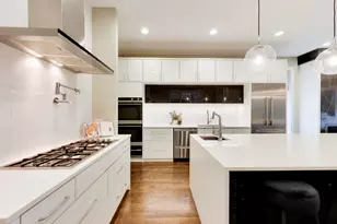 2908 N Burling St, Chicago, IL 60657 - Photo 8