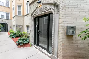 1430 N Maplewood Ave, Chicago, IL 60622 - Photo 2