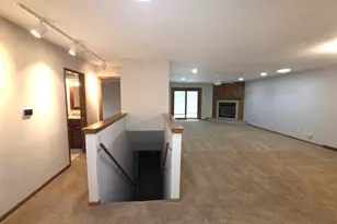 5811 Elaine Dr, Rockford, IL 61108 - Photo 2