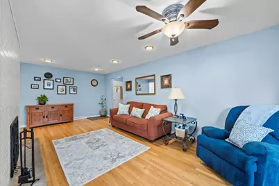 419 S Phelps Avenue, Arlington Heights, IL 60004 - Photo 4