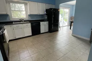 8546 Sunset Dr, Byron, IL 61010 - Photo 12