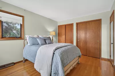 304 E Irving Park Road, Roselle, IL 60172 - Photo 26