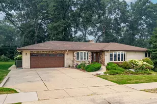 304 E Irving Park Rd, Roselle, IL 60172 - Photo 1