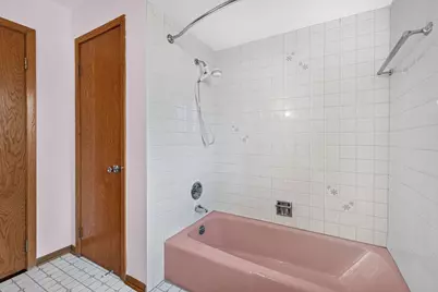 304 E Irving Park Road, Roselle, IL 60172 - Photo 30