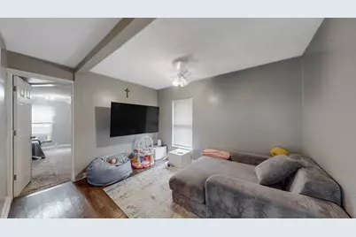 221 N Hickory Street, Joliet, IL 60435 - Photo 18