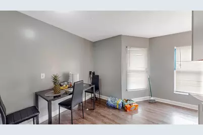 221 N Hickory Street, Joliet, IL 60435 - Photo 22