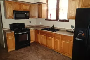 923 N Kedvale Ave, Chicago, IL 60651 - Photo 4