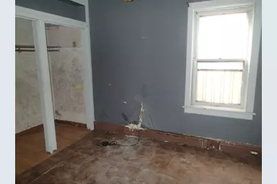 923 N Kedvale Avenue, Chicago, IL 60651 - Photo 6