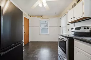 306 E Columbia St, Danvers, IL 61732 - Photo 10