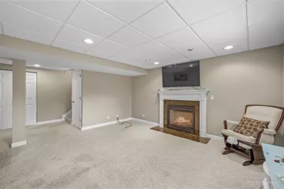712 Brighton Circle, Port Barrington, IL 60010 - Photo 22