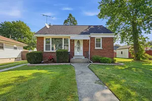 17617 Burnham Ave, Lansing, IL 60438 - Photo 2