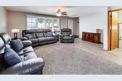 5110 S Nagle Avenue, Chicago, IL 60638 - Photo 4