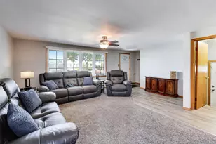 5110 S Nagle Ave, Chicago, IL 60638 - Photo 4