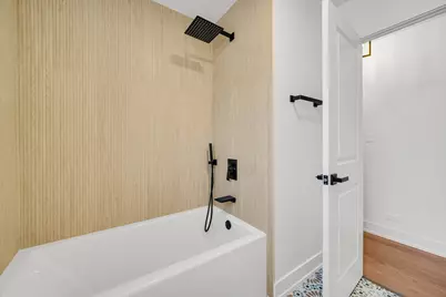 8918 Kilpatrick Avenue, Skokie, IL 60076 - Photo 12