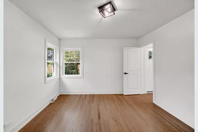 8918 Kilpatrick Avenue, Skokie, IL 60076 - Photo 14