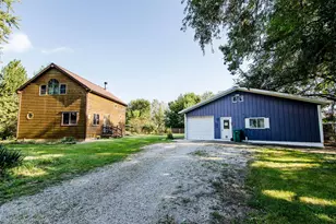 804 N 2199th Rd, Tonica, IL 61370 - Photo 1
