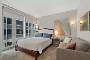340 E Randolph St, Chicago, IL 60601 - Photo 12
