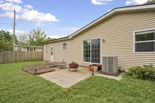 912 Frank Dr, Champaign, IL 61821 - Photo 32