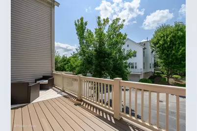 5566 Cloverdale Road, Hanover Park, IL 60133 - Photo 20