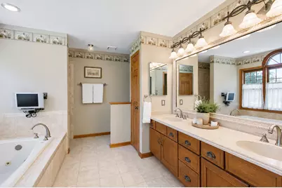 2617 Crystal Way, Crystal Lake, IL 60012 - Photo 16