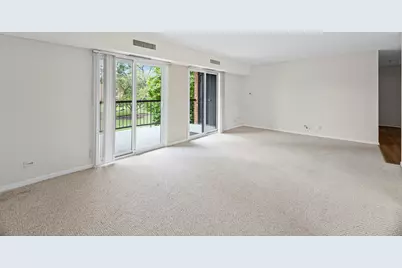 1505 E Central Road #216B, Arlington Heights, IL 60005 - Photo 14