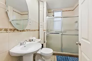 1721 W Foster Ave, Chicago, IL 60640 - Photo 18
