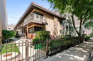 428 W Wellington Ave, Chicago, IL 60657 - Photo 1