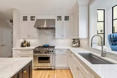 2424 N Burling Street, Chicago, IL 60614 - Photo 18