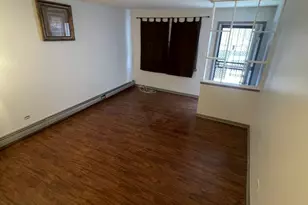 7208 S East End Ave, Chicago, IL 60649 - Photo 2