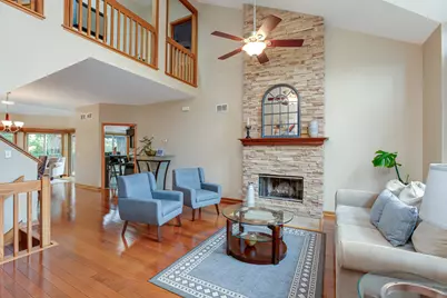 950 Dunham Drive, West Chicago, IL 60185 - Photo 4