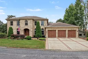 1 Golfview Ln, Frankfort, IL 60423 - Photo 1