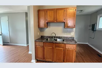 2209 Madonna Avenue, Joliet, IL 60436 - Photo 2