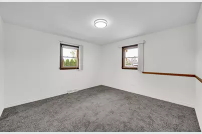 7506 W 83rd Place, Bridgeview, IL 60455 - Photo 16