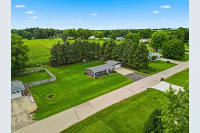 5564 S Greenland Drive, Rochelle, IL 61068 - Photo 26