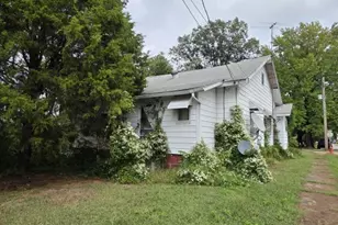 1029 S McKinley St, Harrisburg, IL 62946 - Photo 20