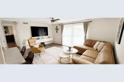 11119 S 84th Avenue #3B, Palos Hills, IL 60465 - Photo 2