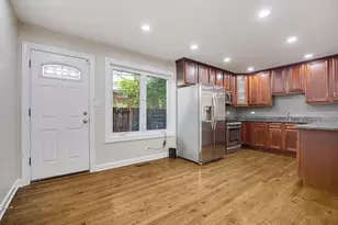 1715 W Thome Ave, Chicago, IL 60660 - Photo 6