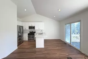1228 Bradwell Ln, Mundelein, IL 60060 - Photo 8