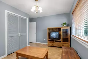 737 Ridge Ave, Evanston, IL 60202 - Photo 10