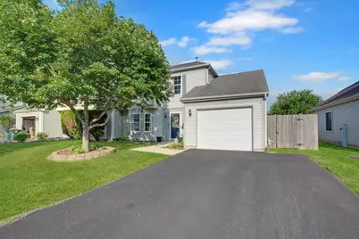 135 Pinehurst Drive, Mundelein, IL 60060 - Photo 2