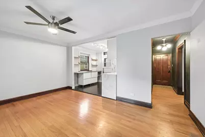 2013 W Farragut Avenue #1, Chicago, IL 60625 - Photo 4
